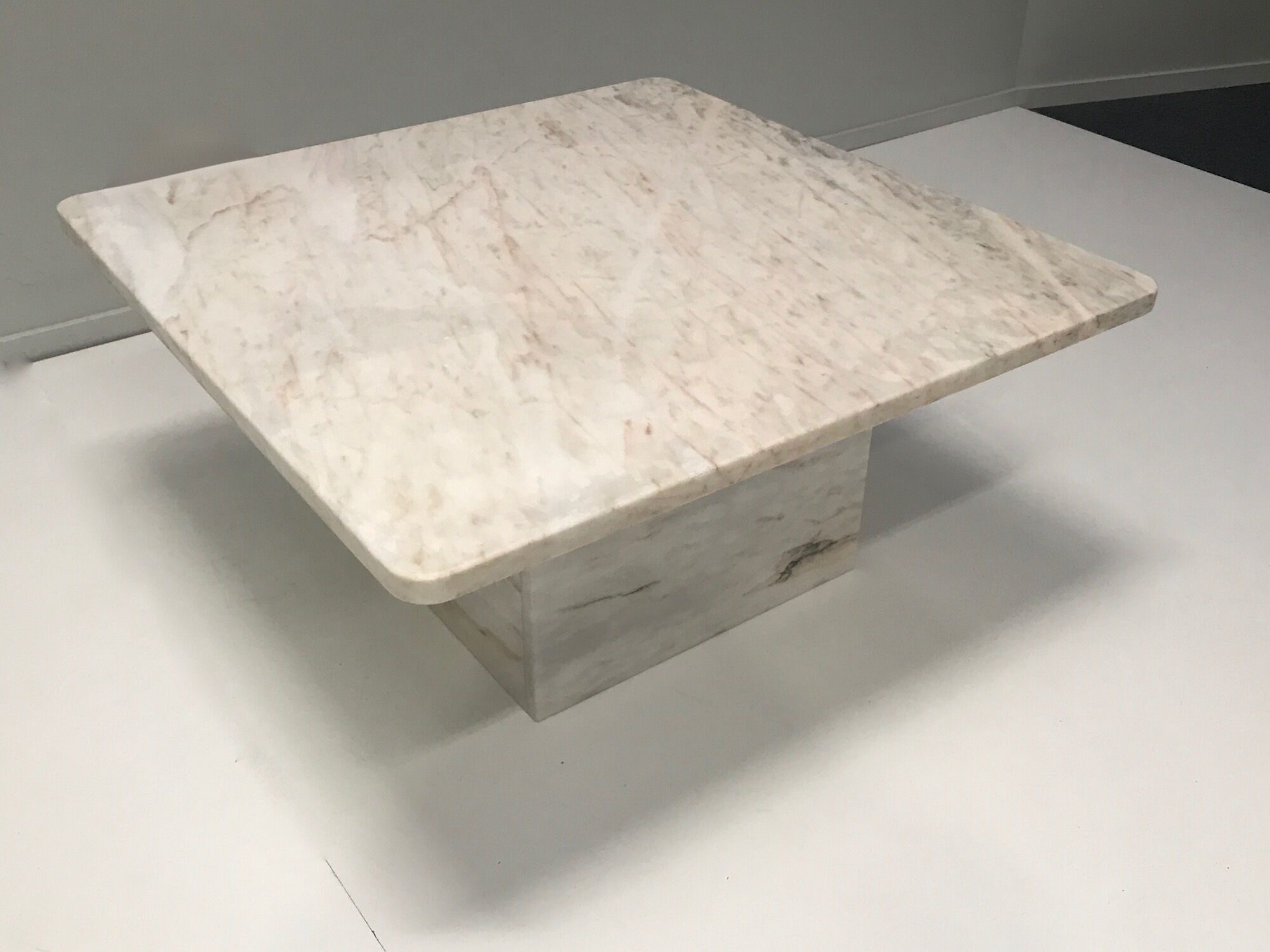 White marble coffee table 1970