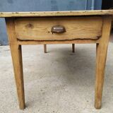Farm table