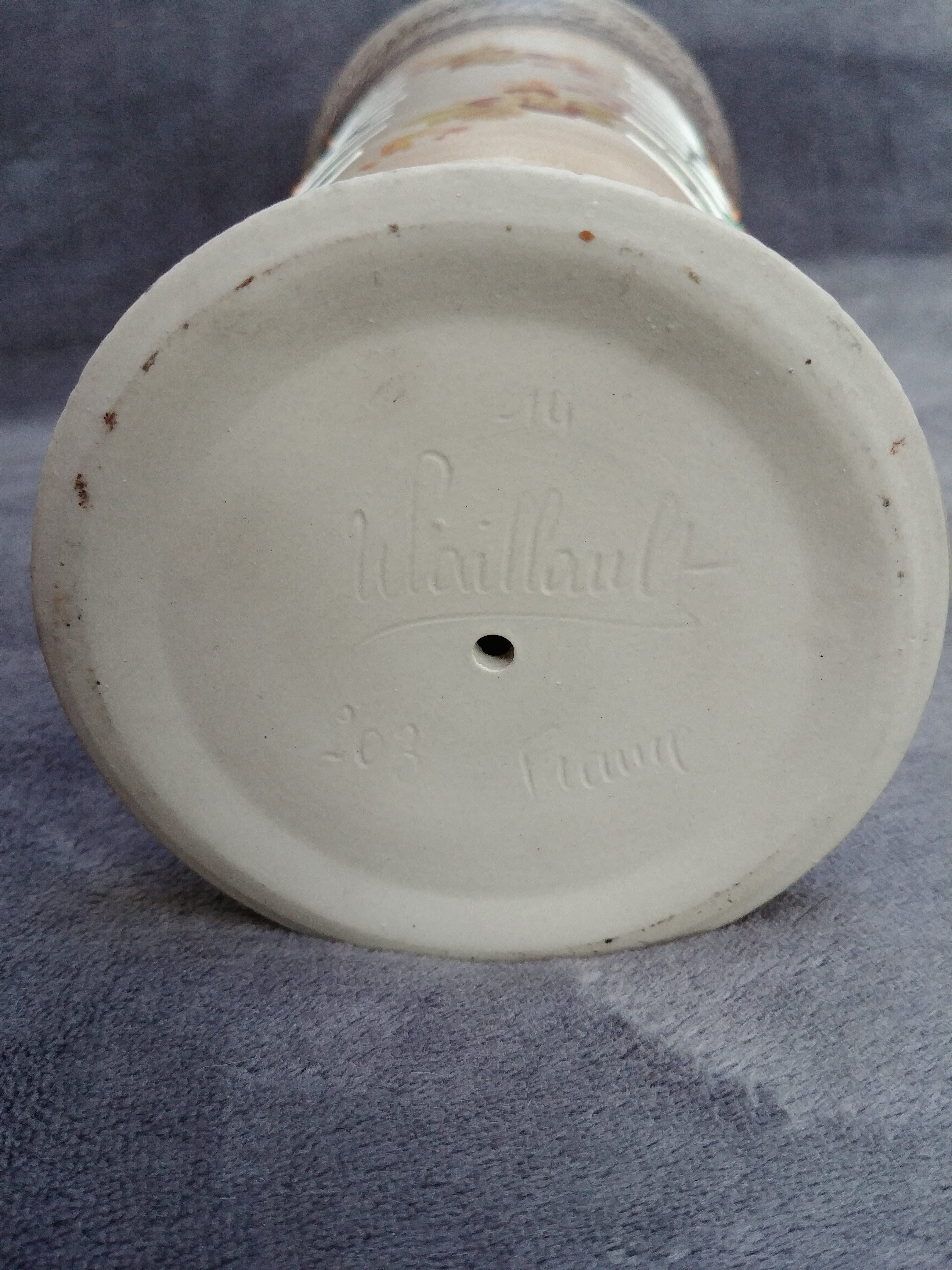 Vase en grès signé par l'artiste Waillault