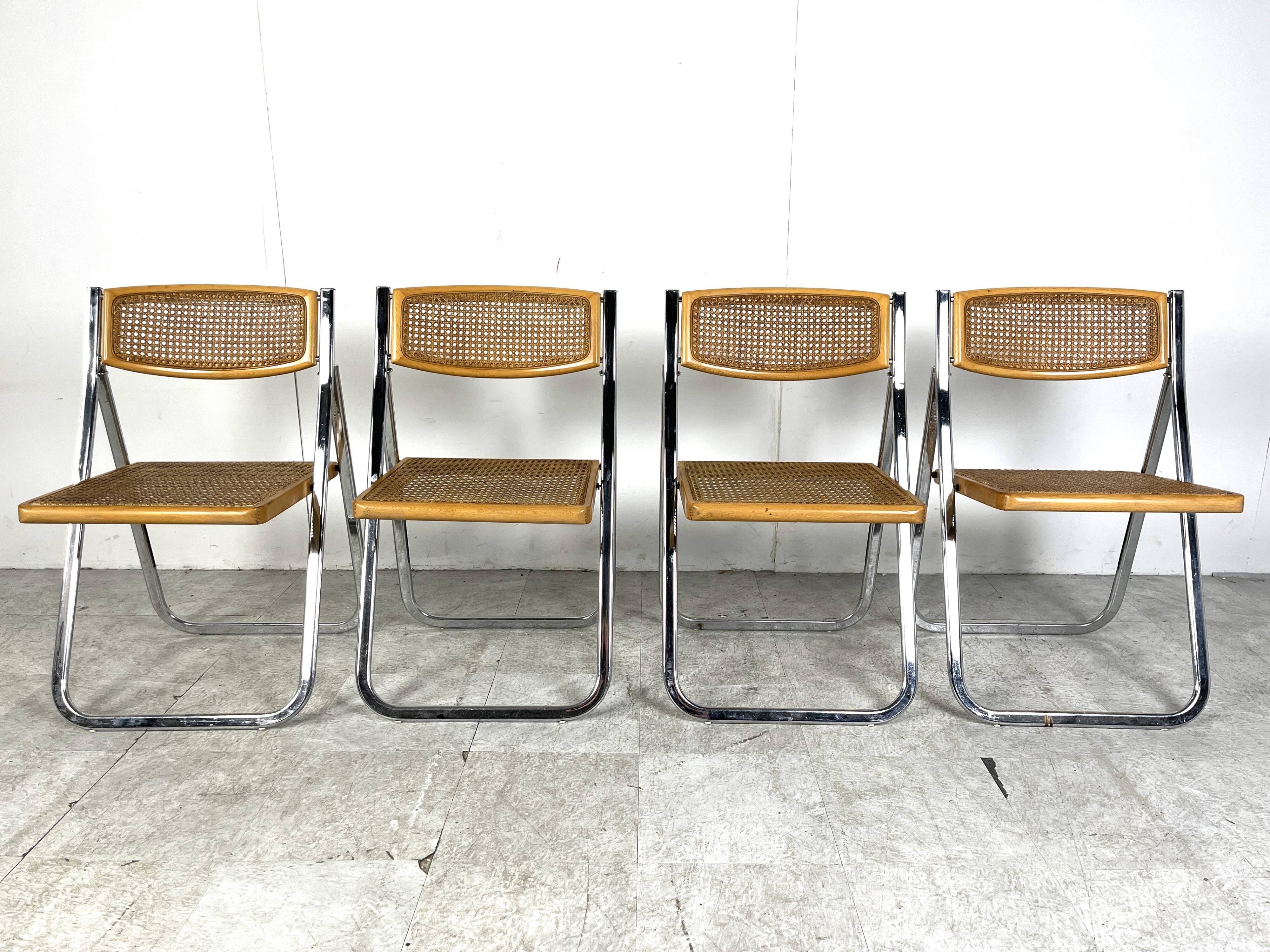 Vintage rattan folding chairs, 1970 - set of 4