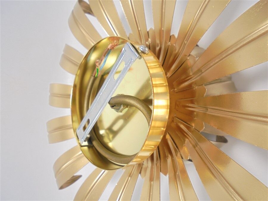Wall lamp golden flower