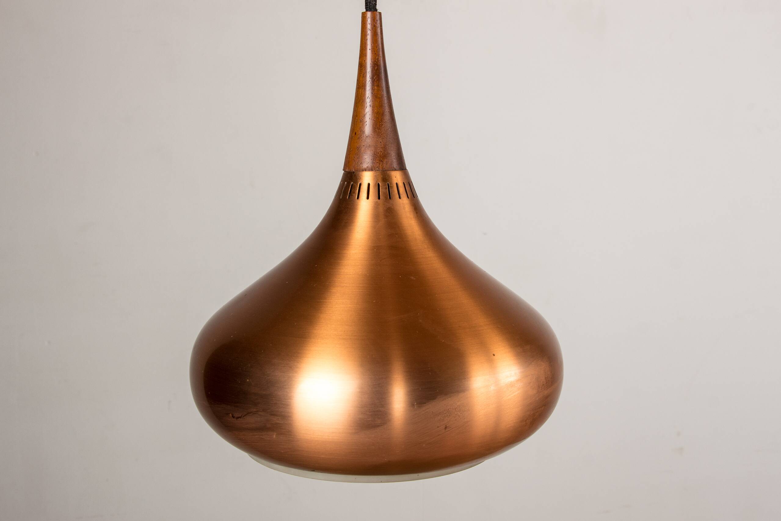 Triple Danish pendant light in metal and Rosewood, Orient model, Jo Hammerborg for Fog & Morup.