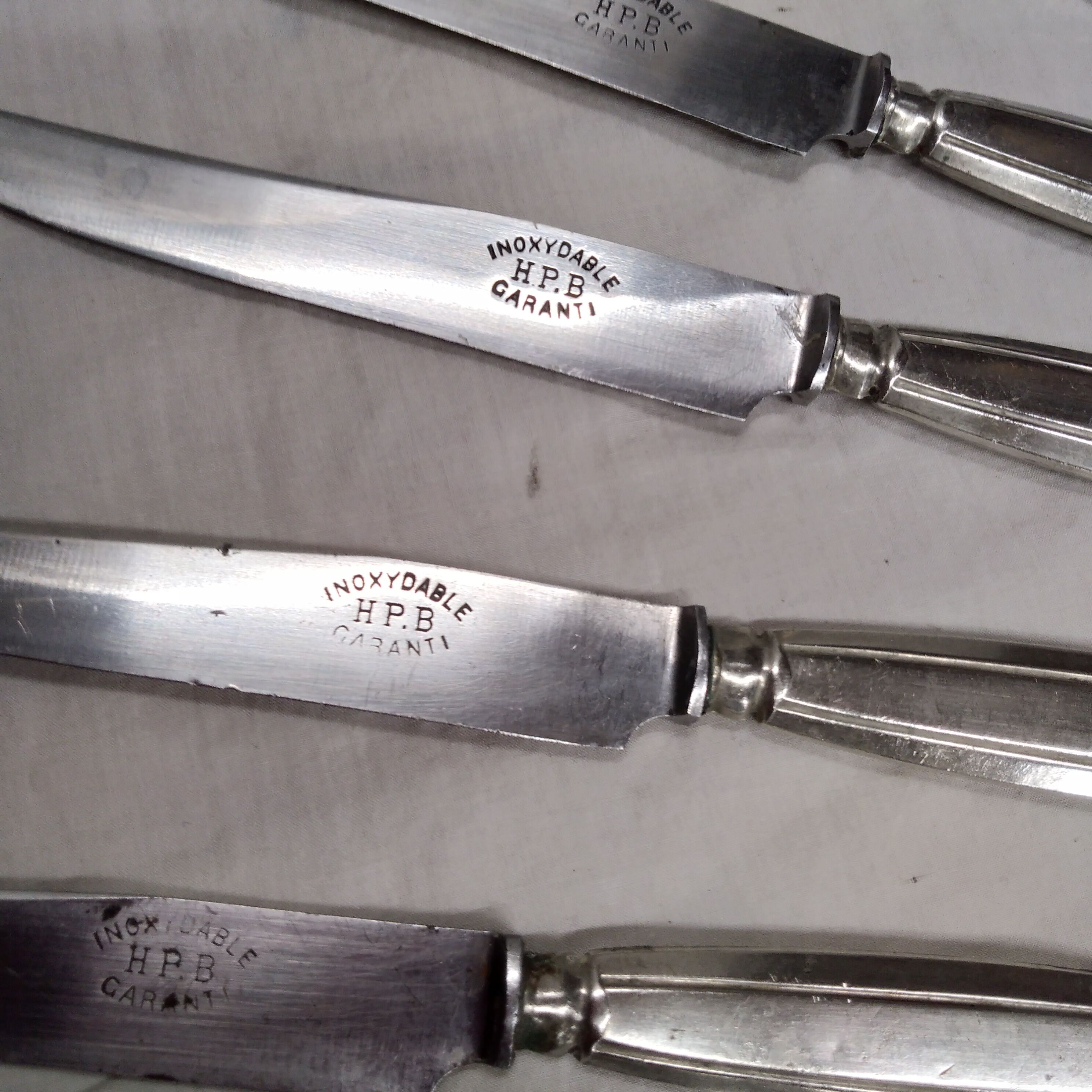 Service Table knives and dessert knives