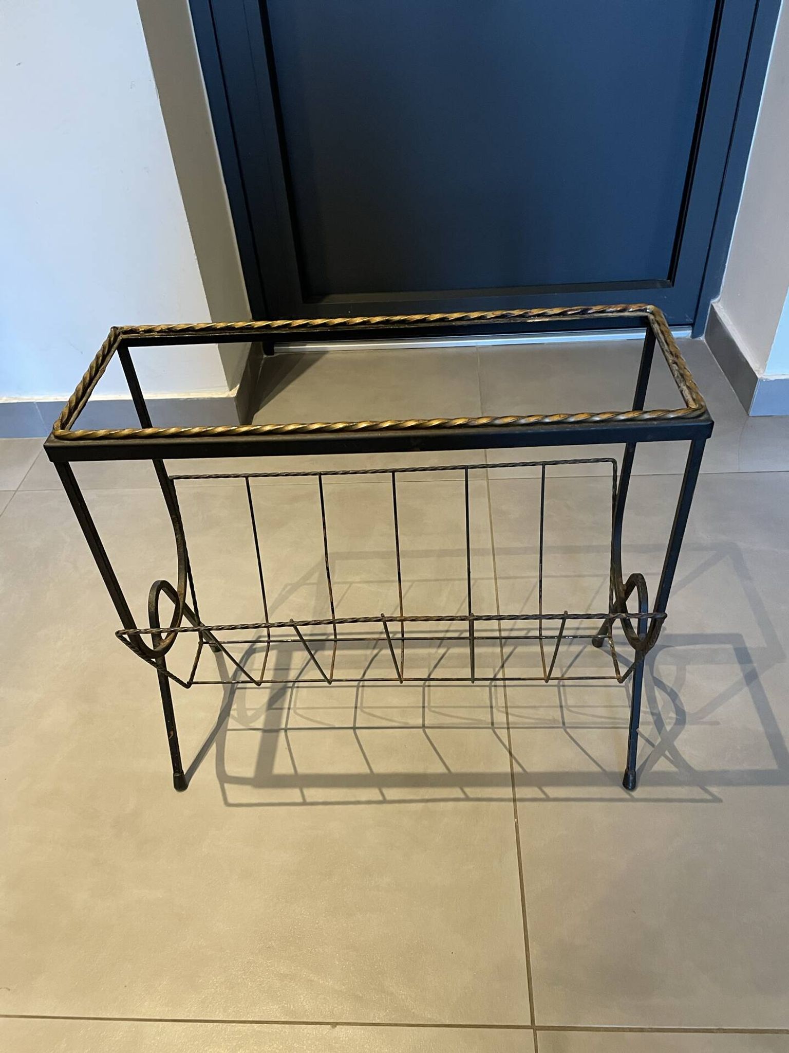 Magazine rack