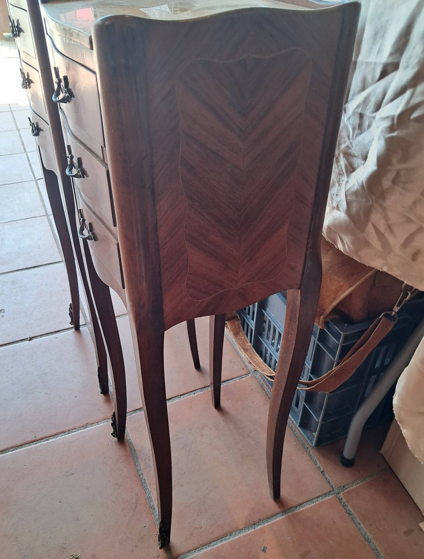 Pair of bedside tables with drawer