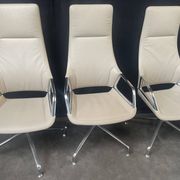 Wilkhan chair graph 302/5