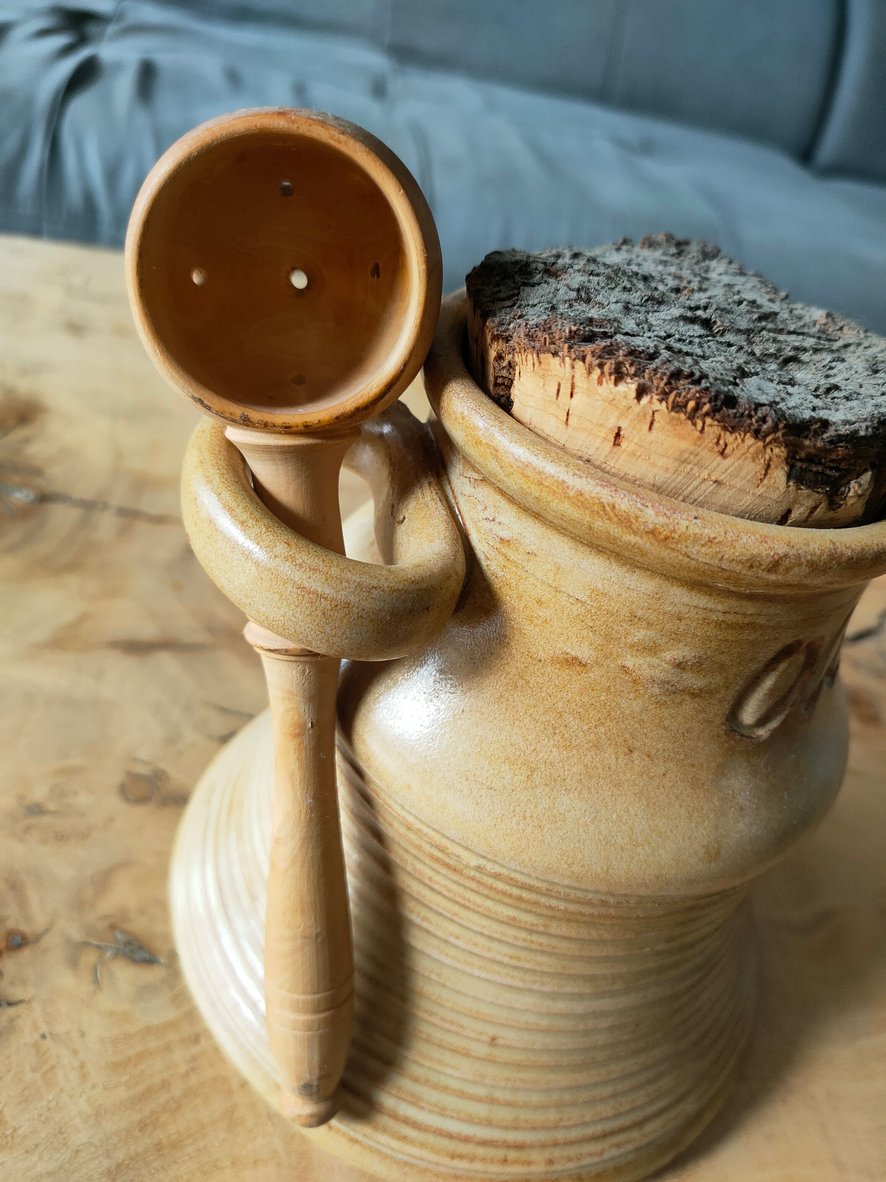 Olive pot in sandstone