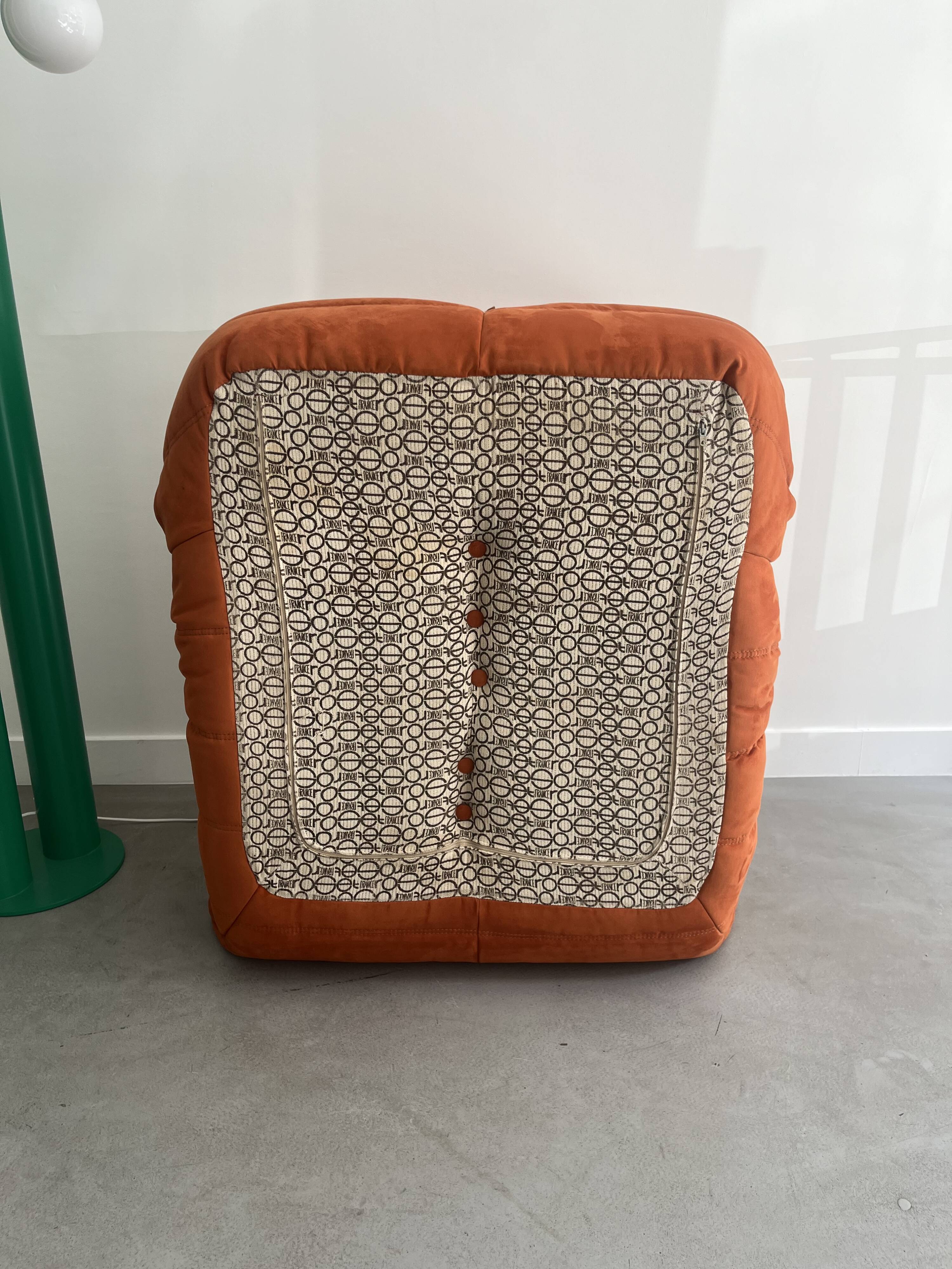 Togo fireside chair Michel Ducaroy for Ligne Roset
