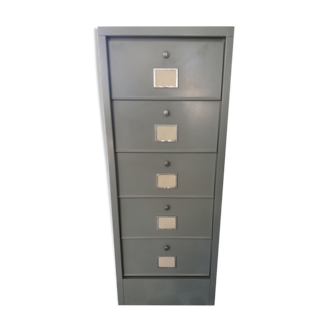 Industrial furniture with valves