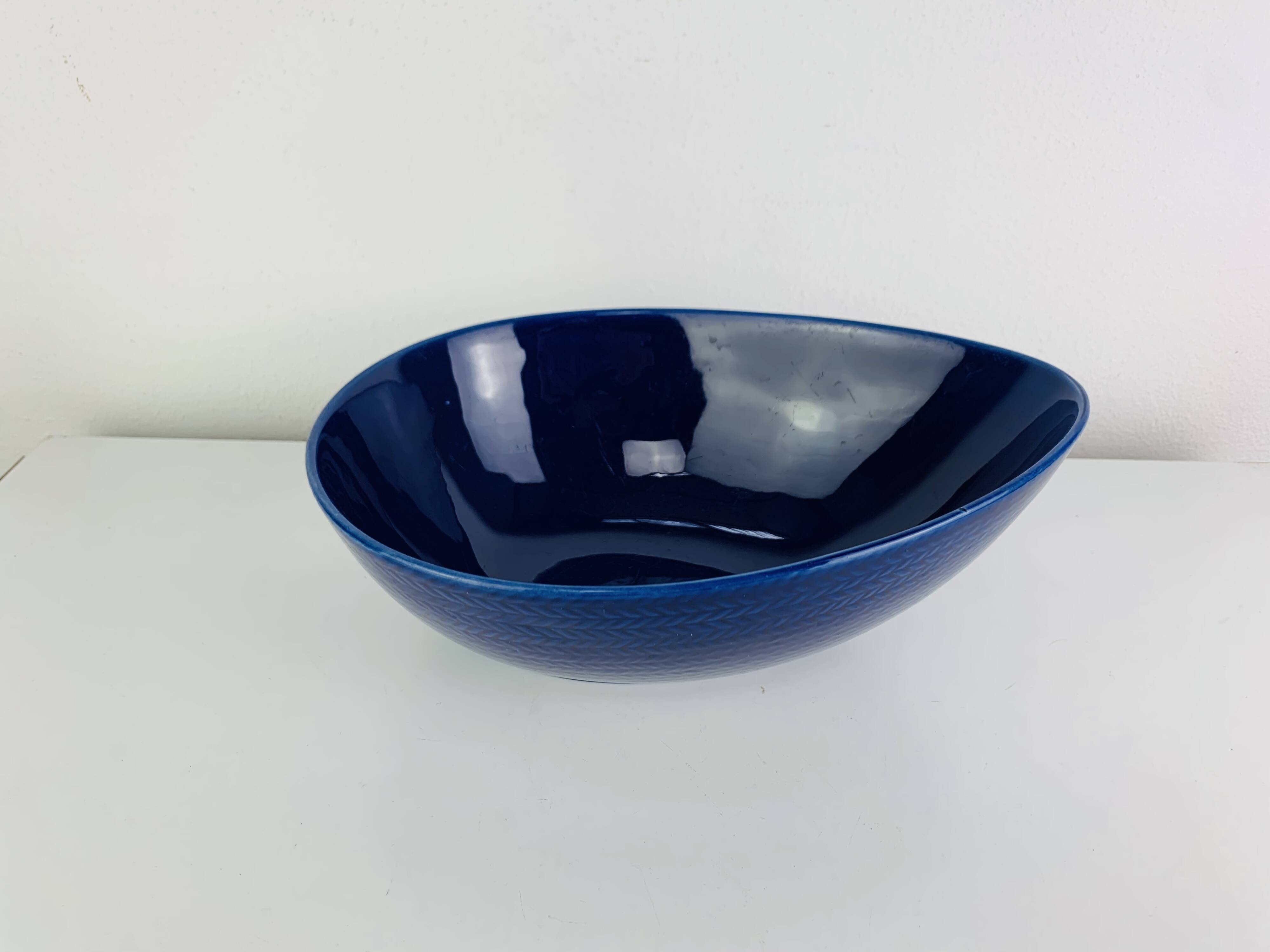 Dish and bowl Blå eld by Hertha Bengtson for Rörstrand Sweden, ceramic.
