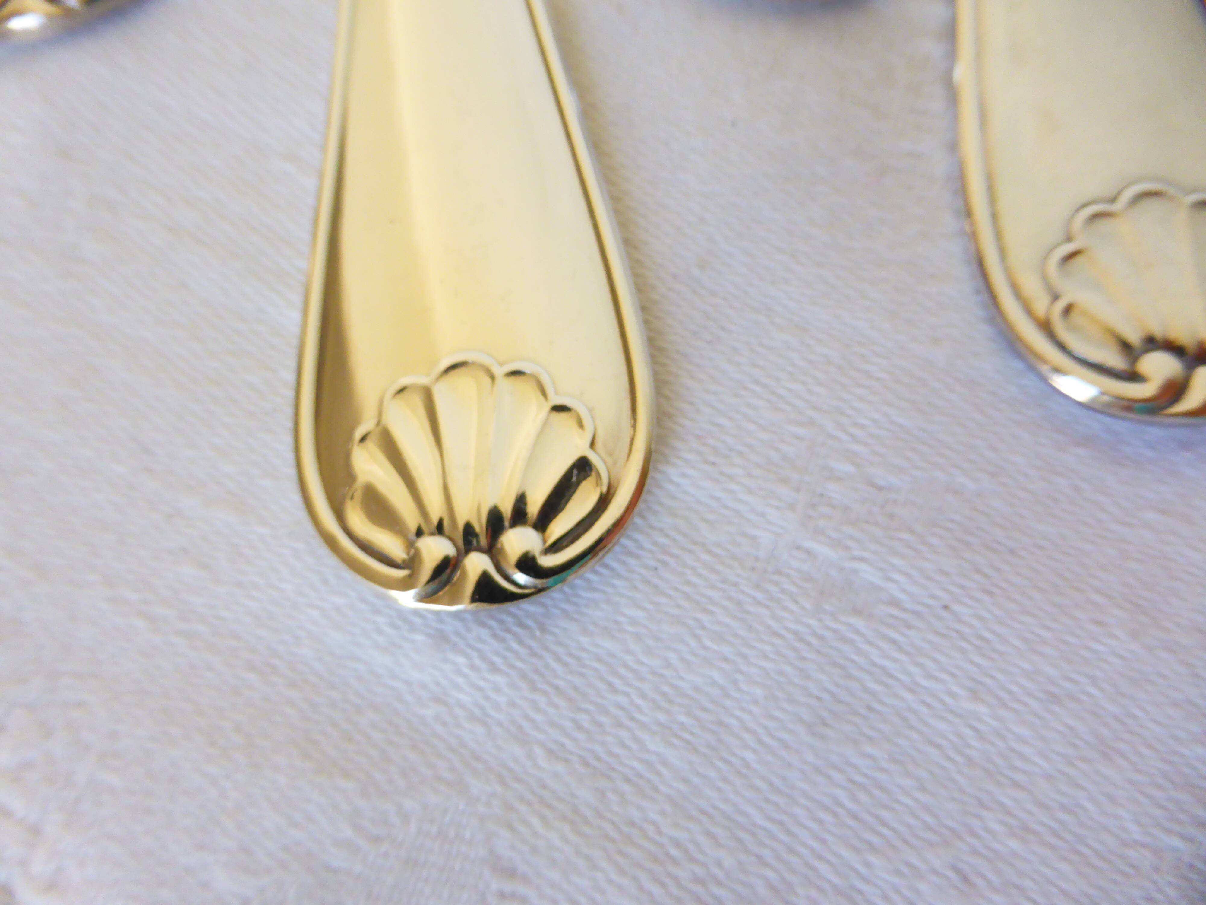 6 silver-plated forks hallmarked by the Liberty goldsmith, shell model 2106253
