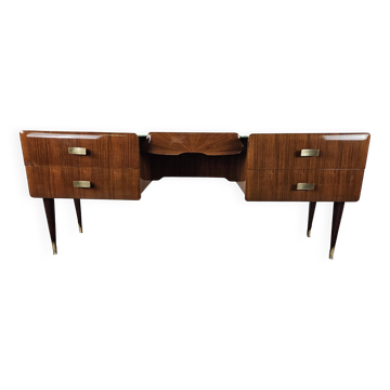 Mid-century drawer chest in mahogany, brass and glass.