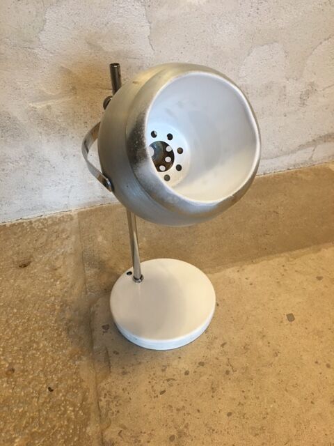Vintage metal ball lamp
