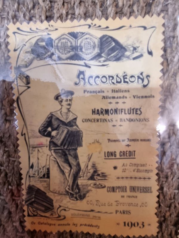 Accordéon trompette de 1903 Harmoniflutes de Gloria