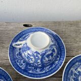 4 Japanese blue porcelain cups