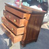 Solid walnut chest of drawers during the Consulate around 1815
