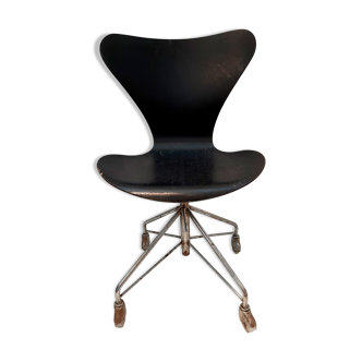 Arne Jacobsen's Seven office chair from 1966