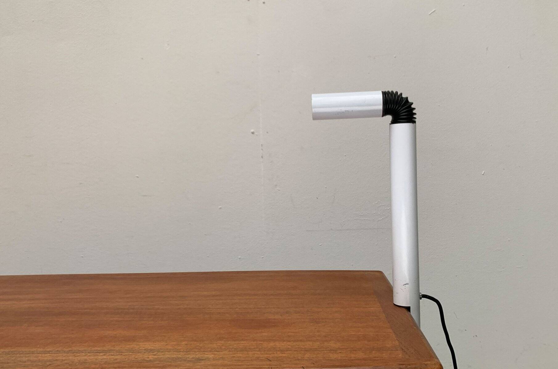 Periscopio clamp table lamp from the Italian space age mid-century by Danilo & Corrado Aroldi for Stilnovo, 1960s.