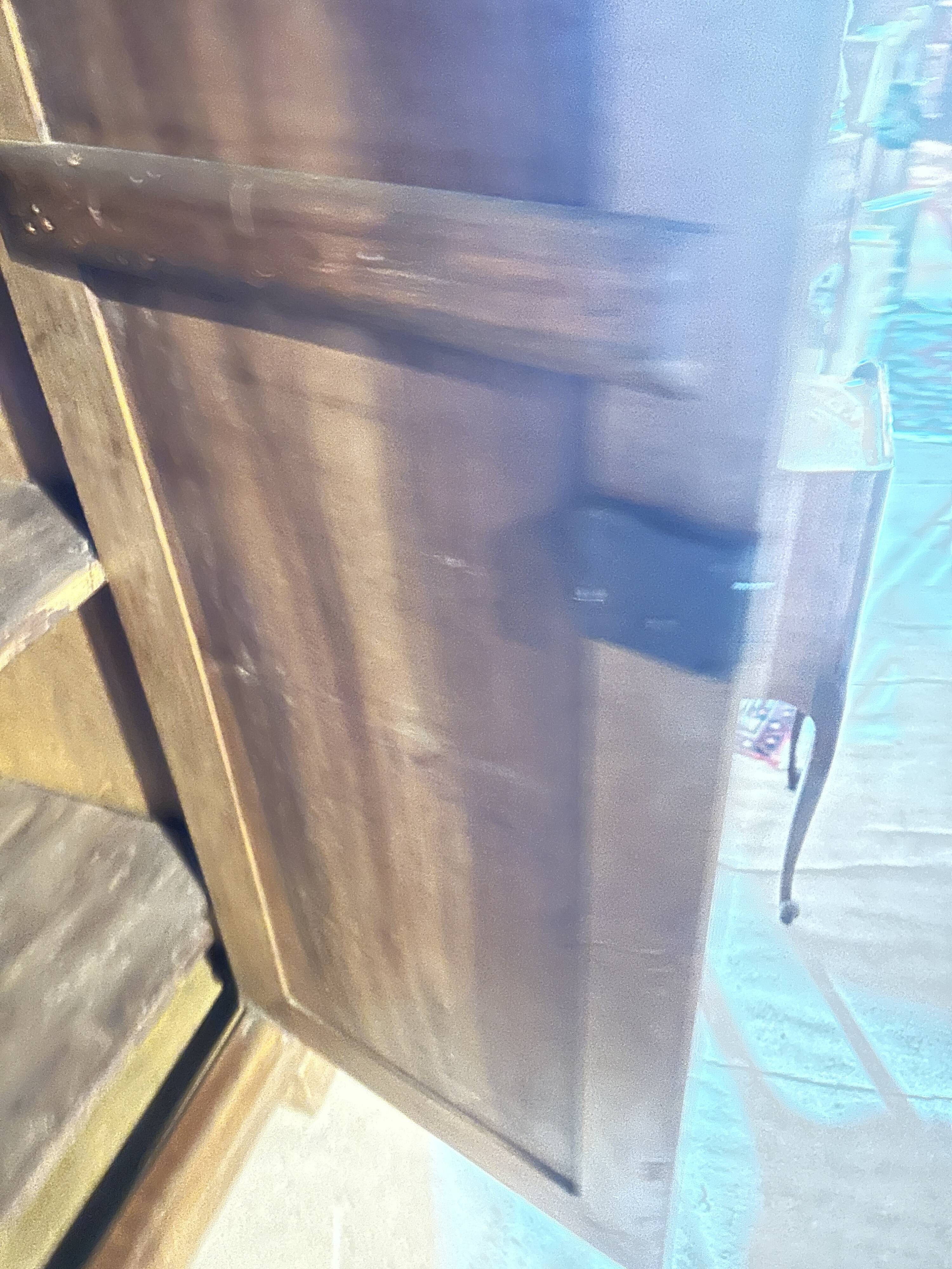 Standing man or a Louis Philippe wardrobe door.