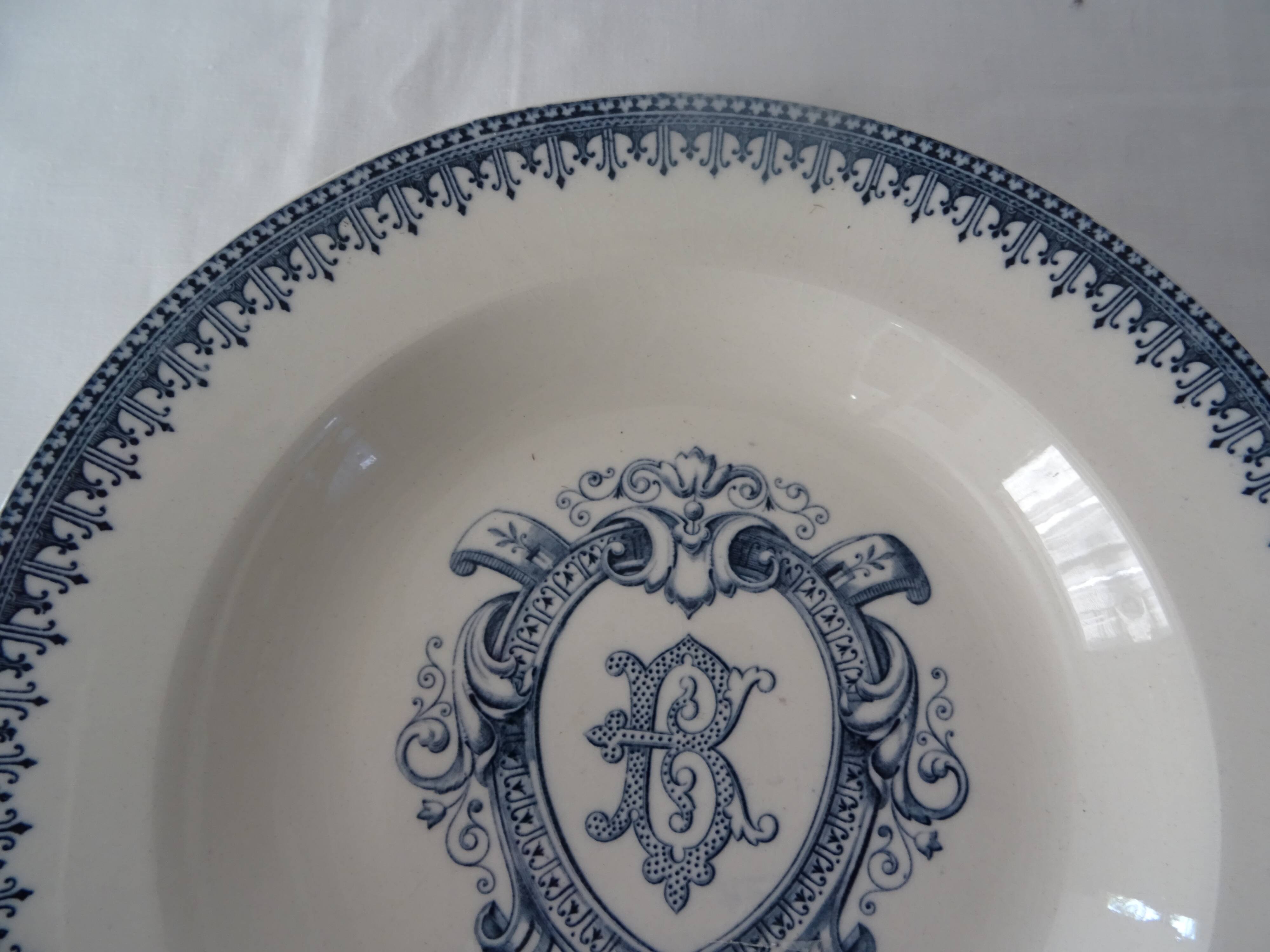 Plate 469112 old faience faience monogram B