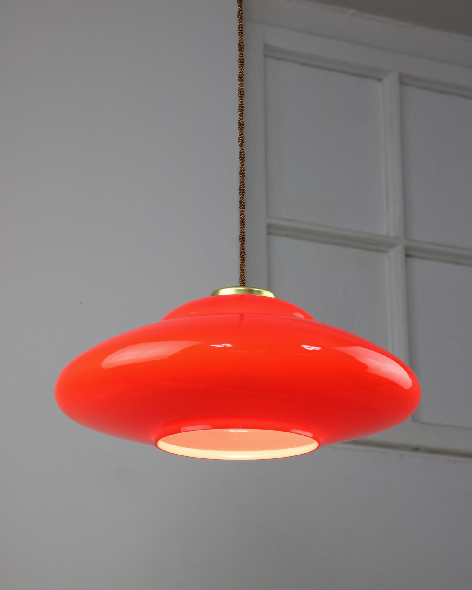 Mid-century red Glass & Brass Saucer Lamp