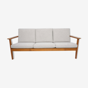 Modell GE-265 teak sofa by Hans J. Wegner for Getama