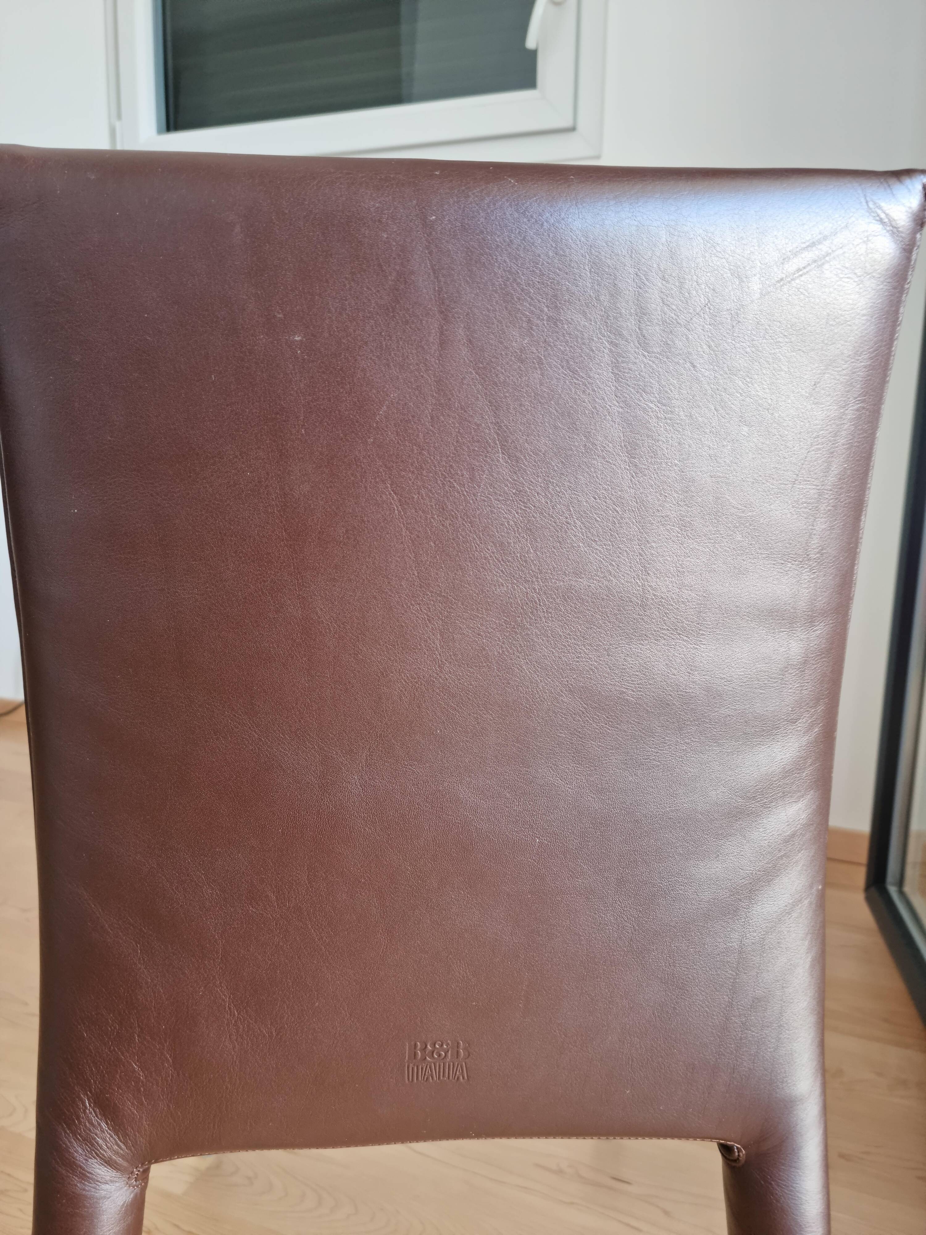 Vends quatre chaises B&B Vol au Vent en cuir - Design Mario Bellini