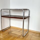Table d'appoint fonctionnaliste