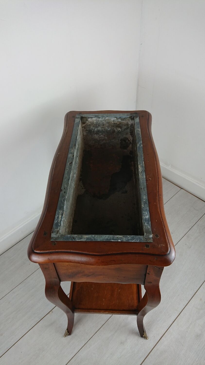 Louis XV style interior gardener