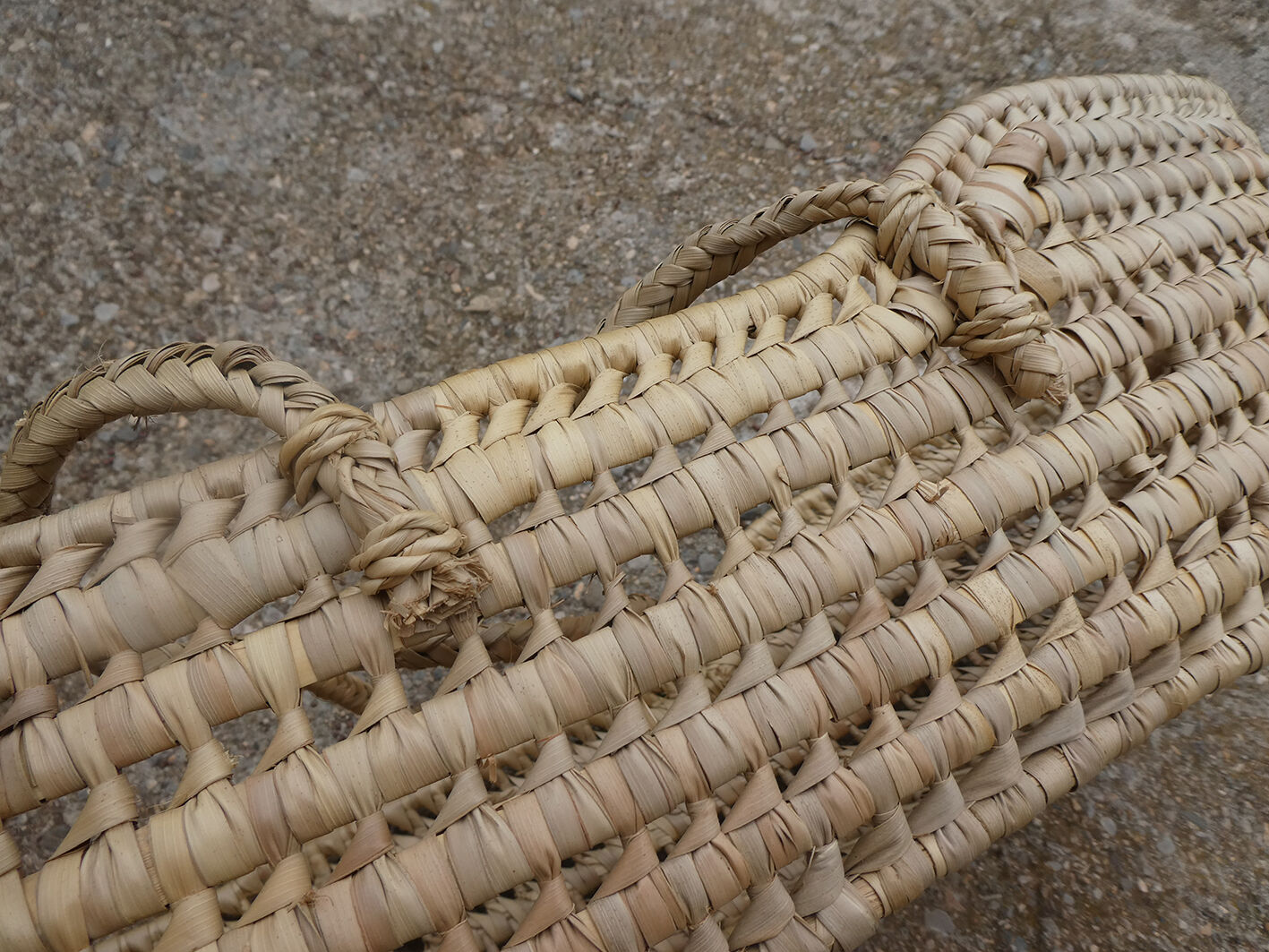 Vintage wicker couffin for doll