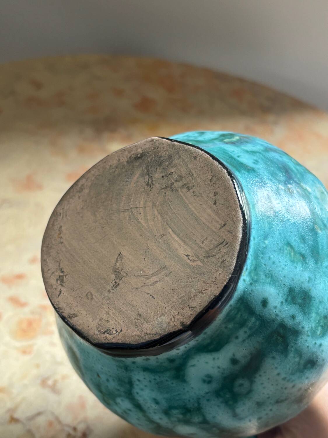 Pichet boule, gargoulette en céramique