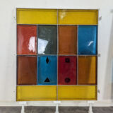 Panels made of thick colored glass slabs from Saint Gobain