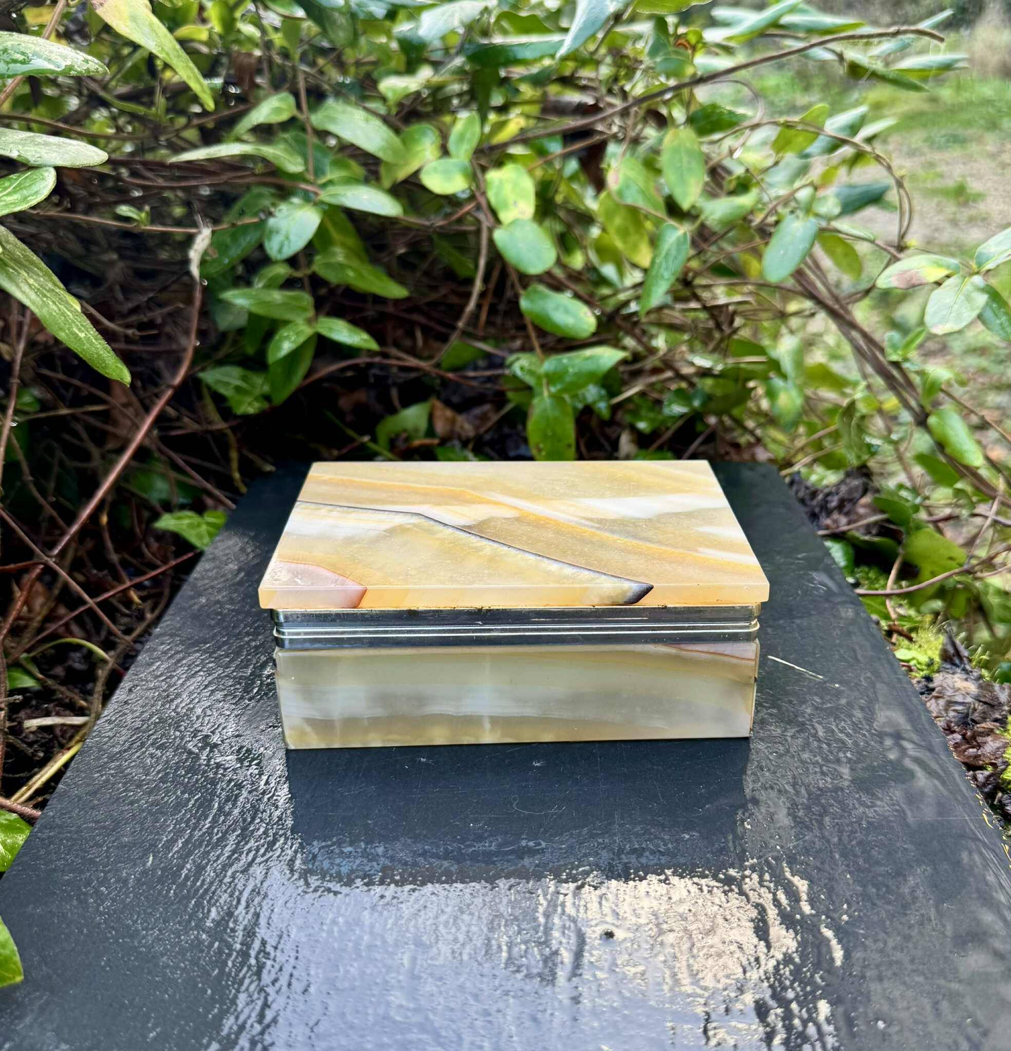 Onyx catchall box from the 1960s, vintage Italy.