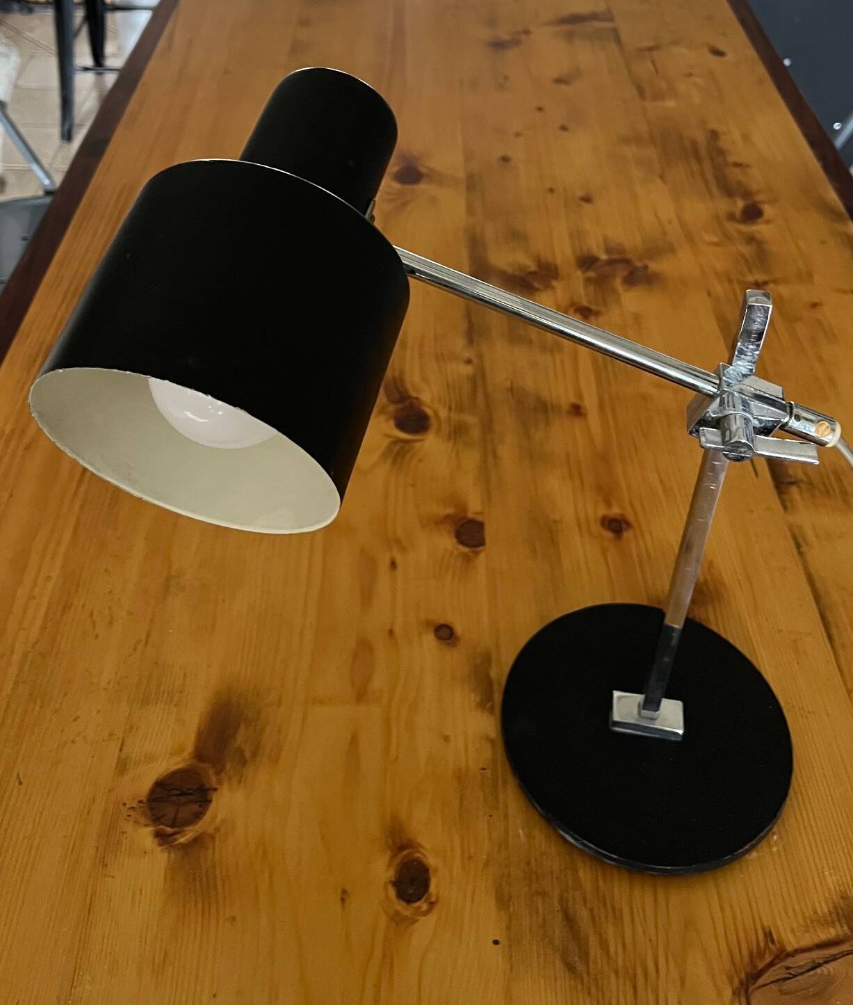 Black vintage desk lamp