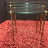 Tables gigognes en laiton et verre