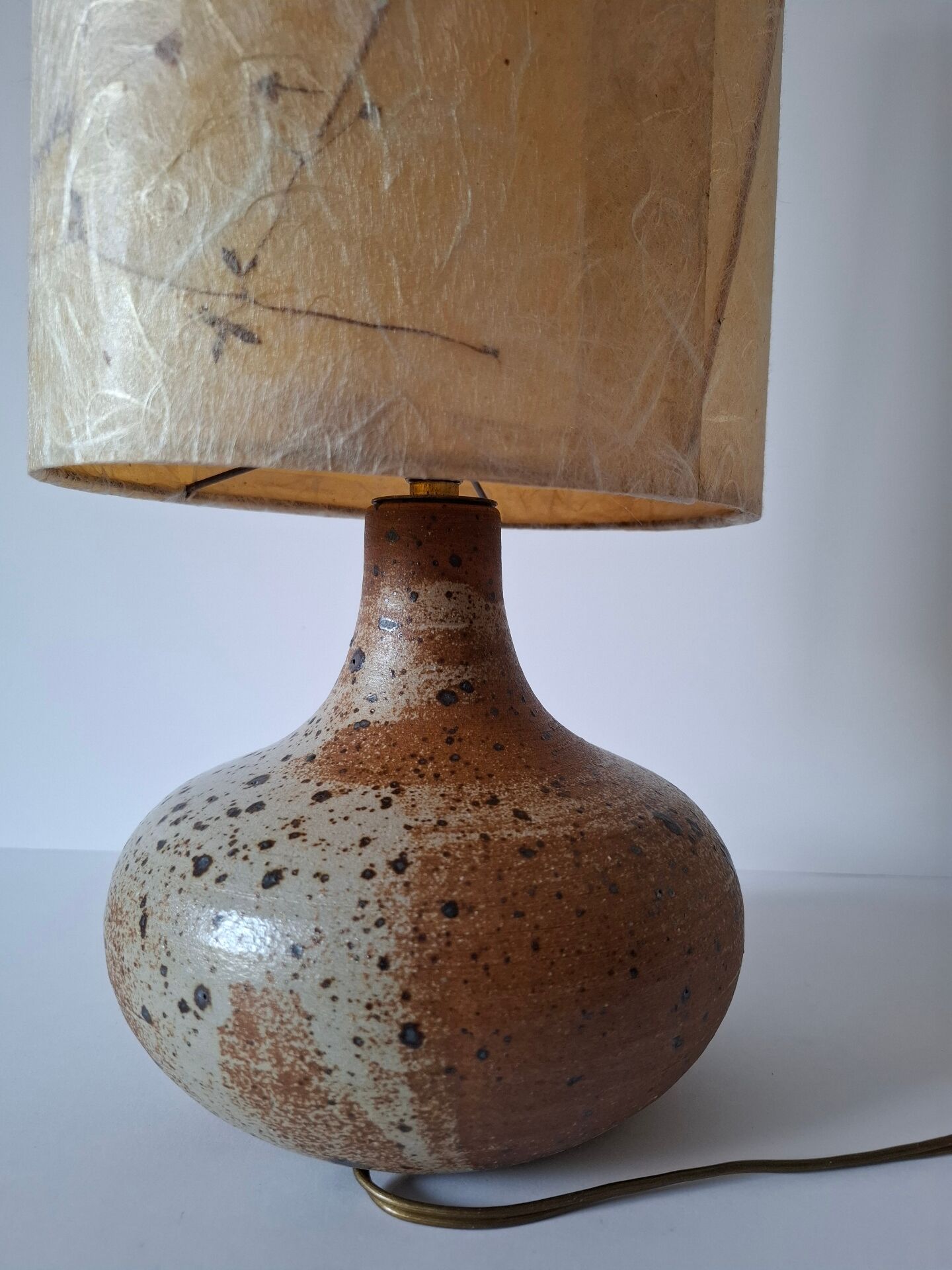 Vintage pyrite stone lamp