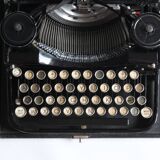 Underwood typewriter