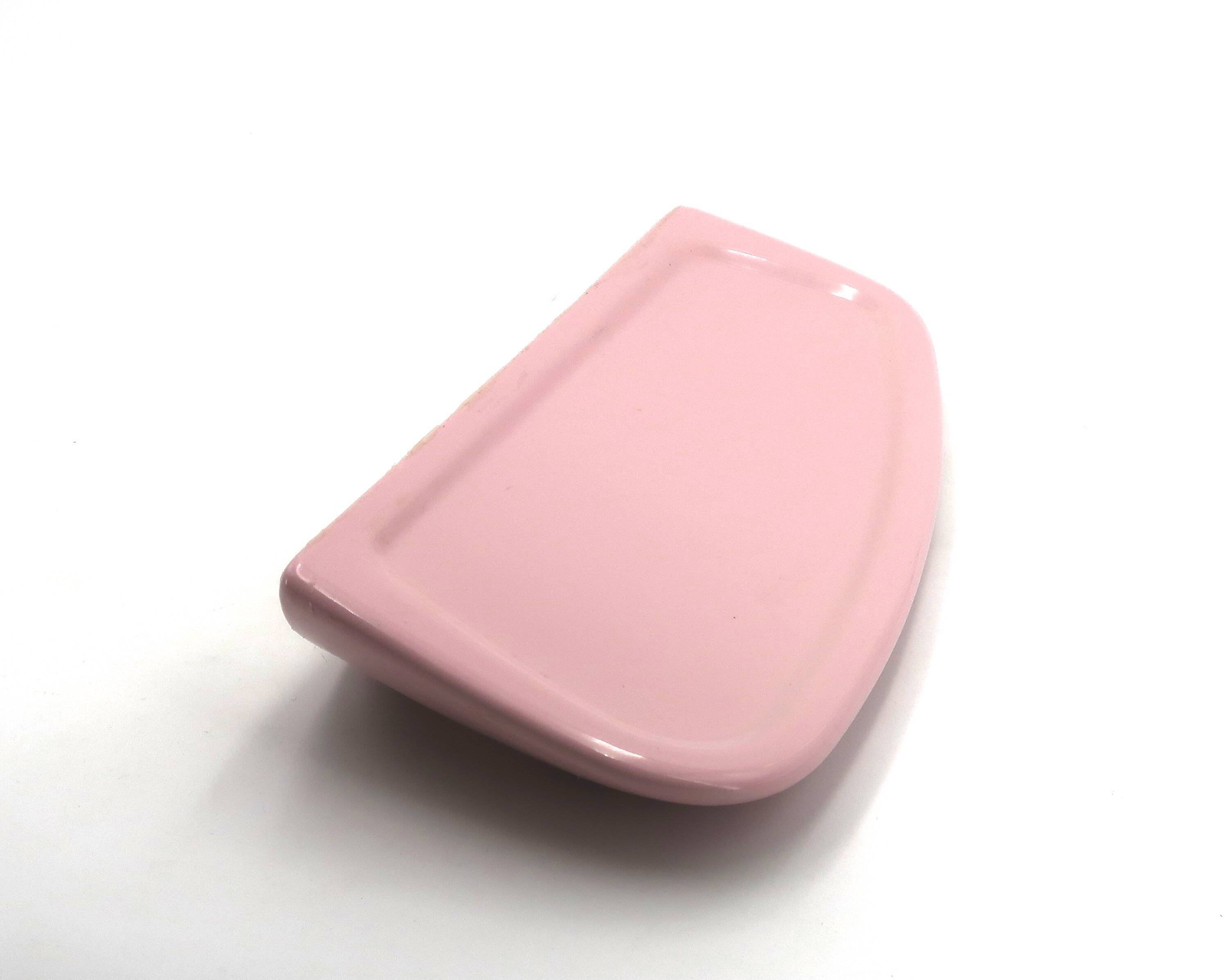 Etagère murale en porcelaine rose pâle, années 60