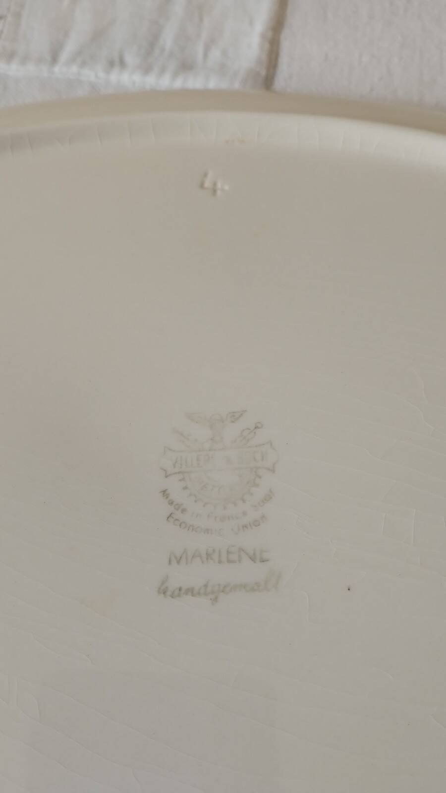 Oval dish from the Villeroy & Boch brand