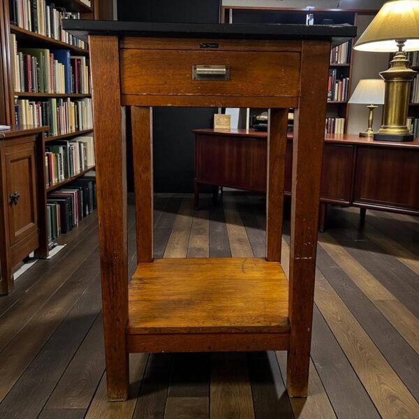 Table haute vintage en bois / table de bar / table d'appoint