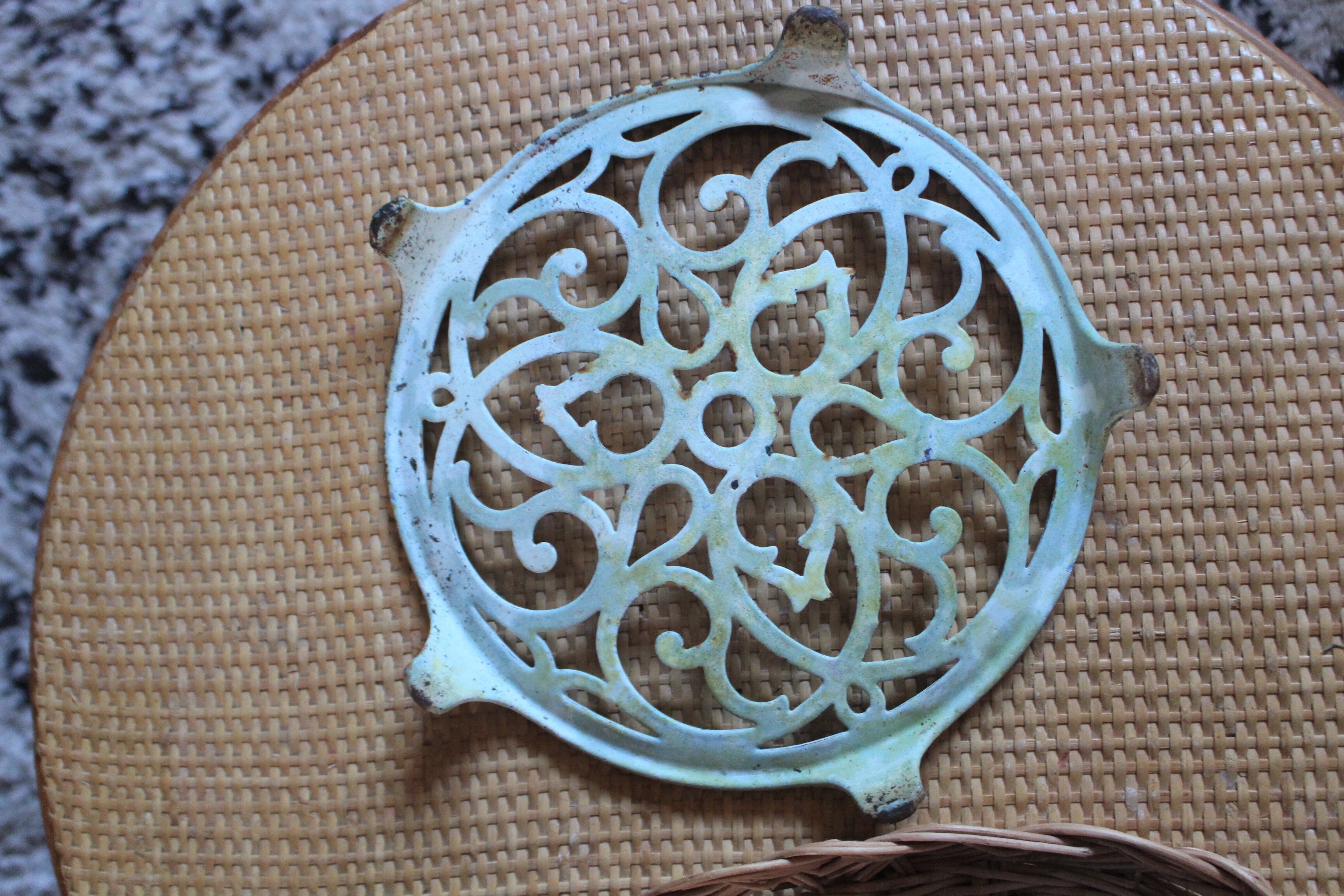 Round cast iron underside