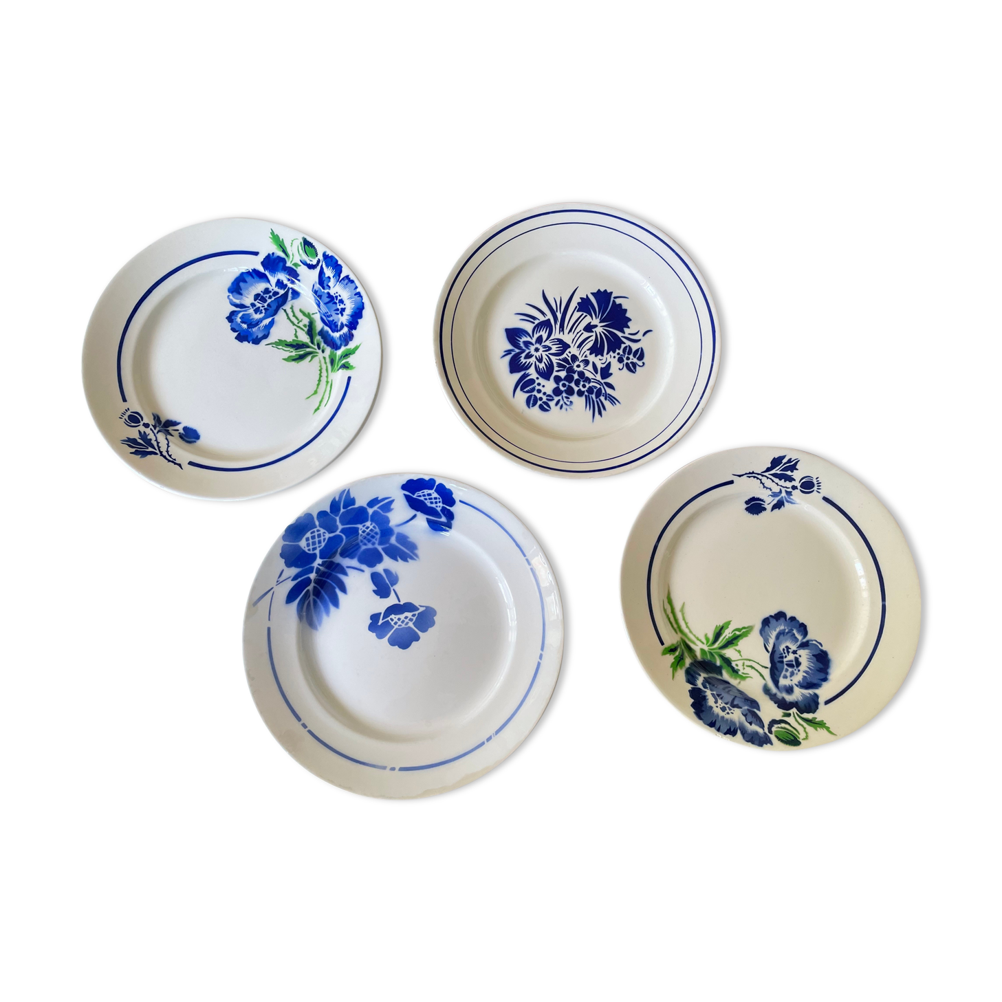 Set of 4 flat plates mismatched