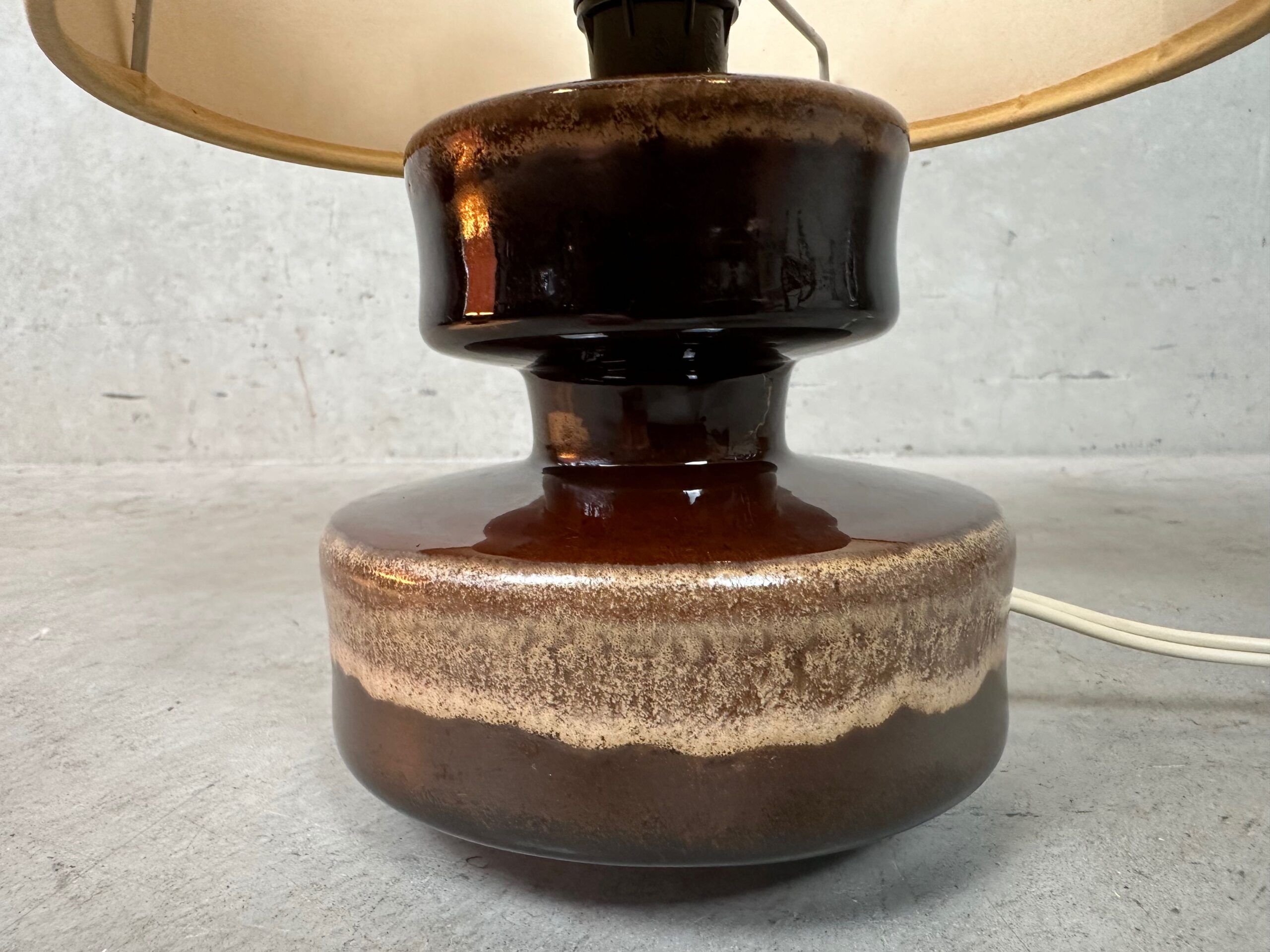 Vintage table lamp – ceramic