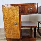 Pair of Art Decò bedside tables in walnut and thuja