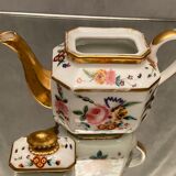 Selfish porcelain teapot Old Paris floral decoration polychrome and gold nineteenth