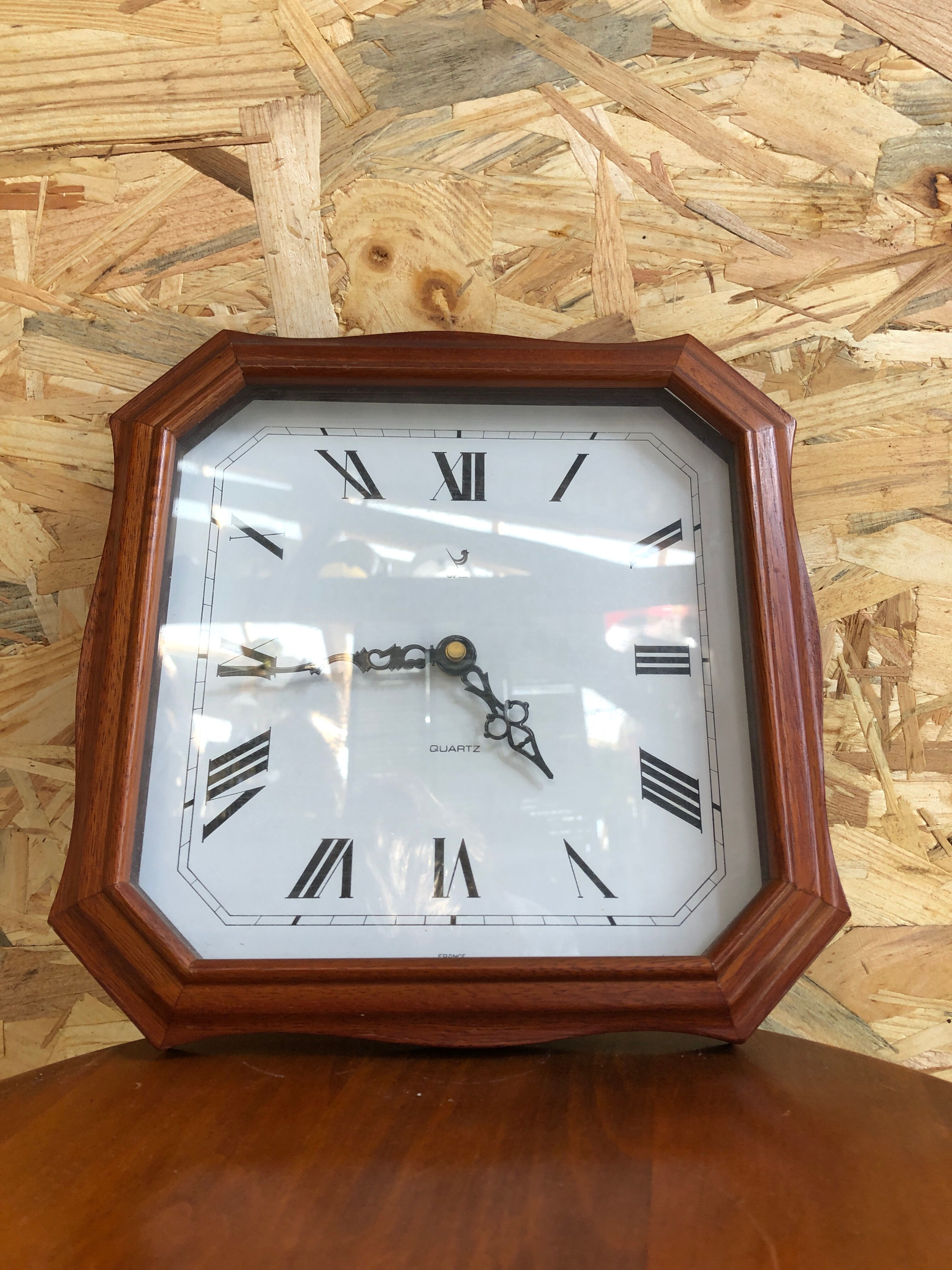 Old clock clock jaz quartz contour wood vintage