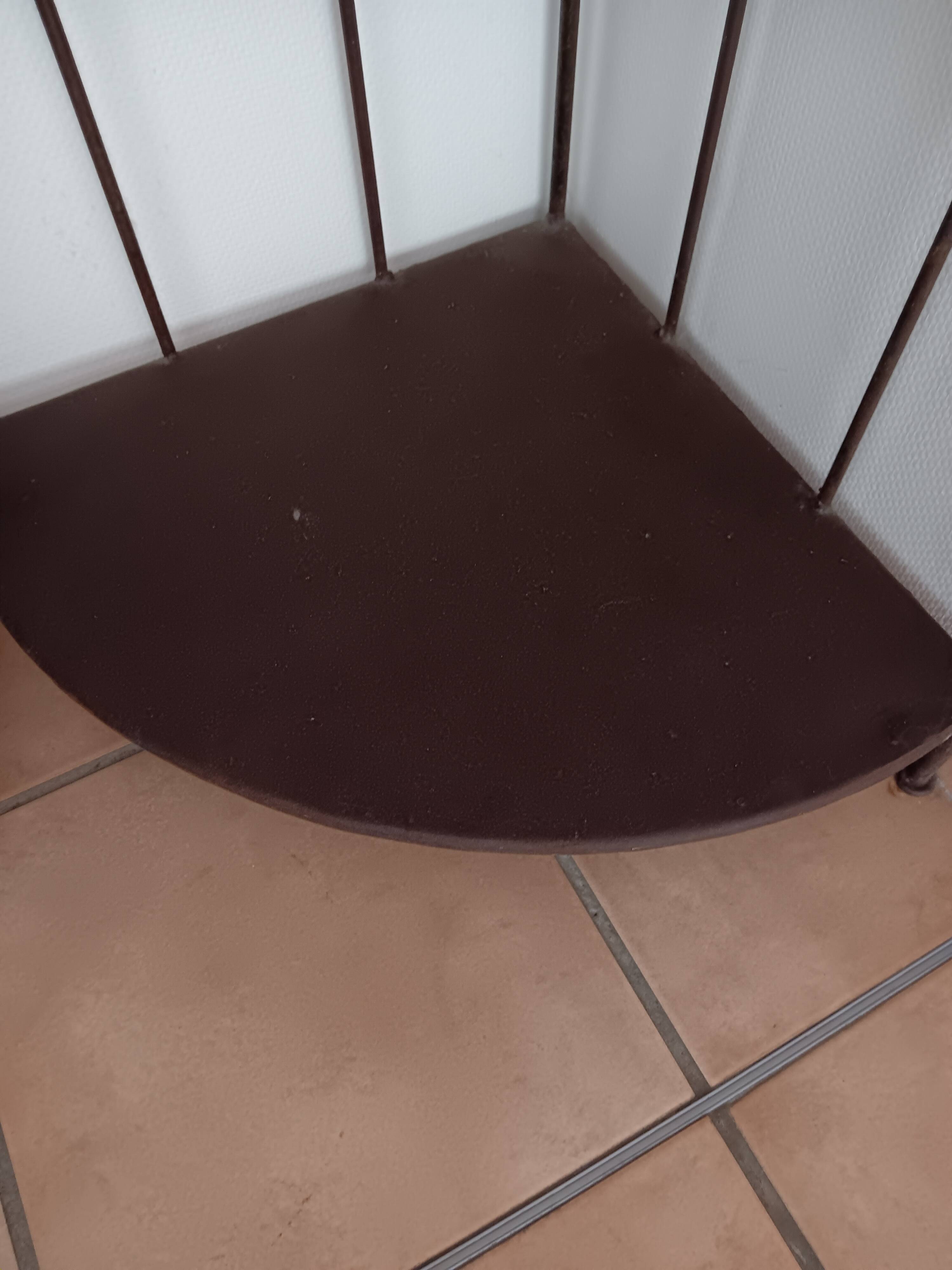 Meuble d angle en fer avec etageres