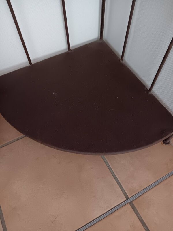 Meuble d angle en fer avec etageres