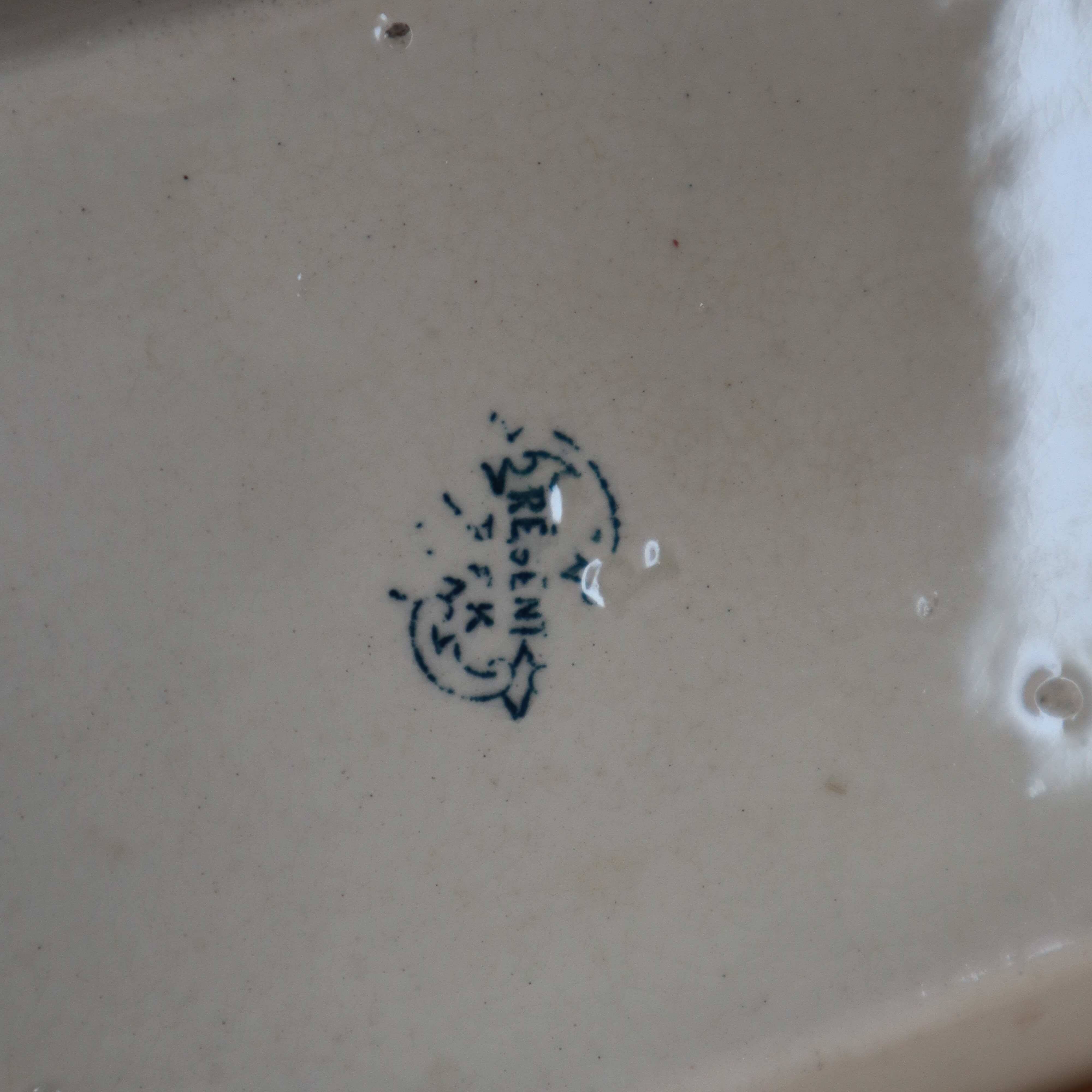 Boch Frères Terre de Fer 'Régent' model pocket emptier/comb holder