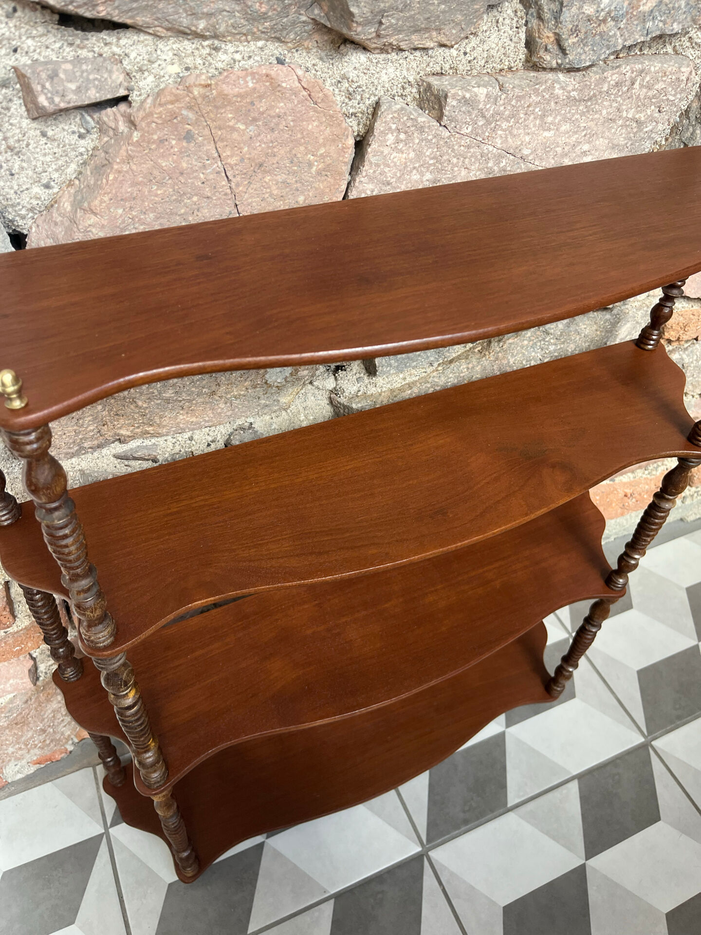 Napoleon III shelf
